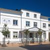 Außenansicht der Tourist-Information im Haus des Gastes im Ostseebad Göhren